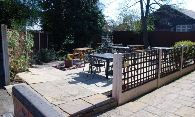 Penkridge Hotel | The Bridgehouse