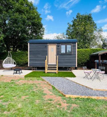 Ilton House | The Burds Nest