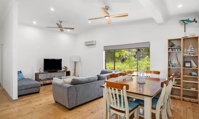 Middleton House | The Burrow Pet Friendly Home