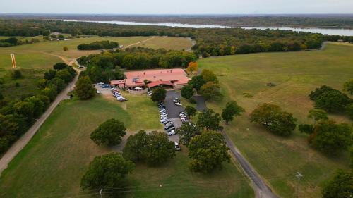 Wagoner Resort | The Canebrake