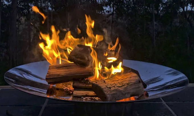 Blue Mountains City Council Apartment | The Canyons Retreat - Spacious 2 Story Apartment in Bush Location