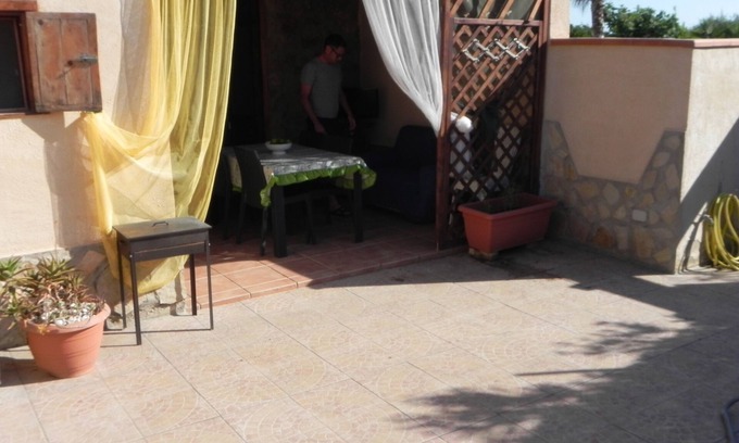 San Lorenzo House | The carob chalet.