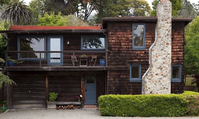 Stinson Beach House | The Carriage House at Willow Camp