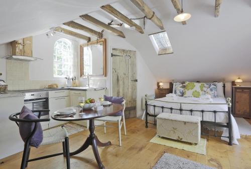 Badingham House | The Carters Loft