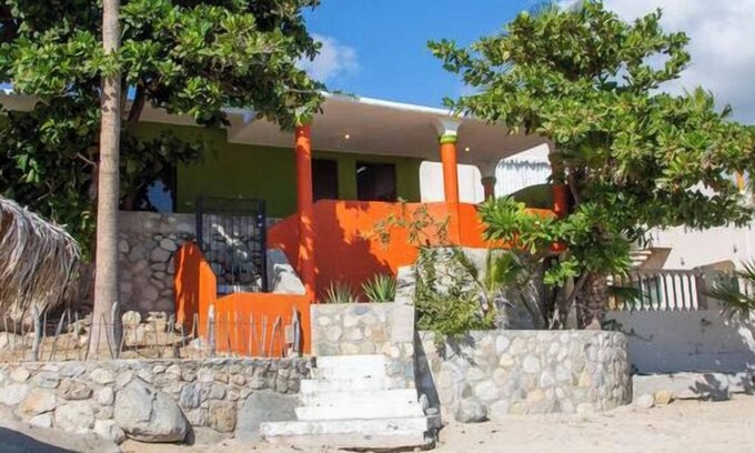 Buenavista Apartment | The Casita Beachfront