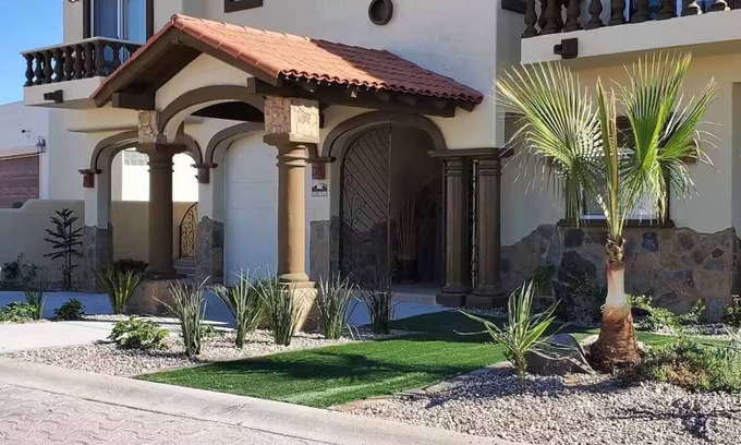 Sandy Beach House | The Casita