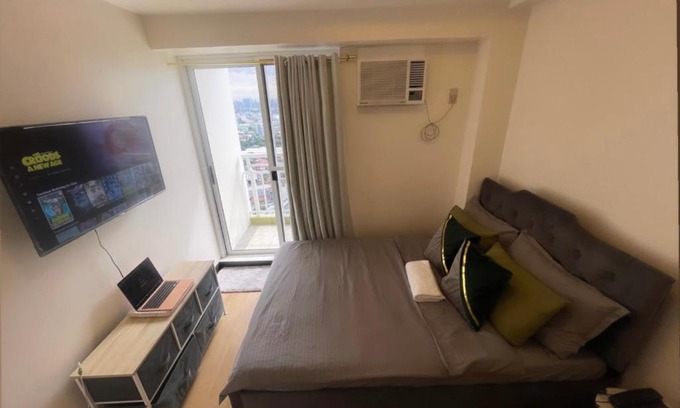 A. Bonifacio Apartment | The Celandine by DMCI Homes