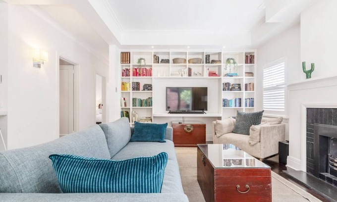 Prahran House | The Chatsworth Chic Urban Living near High St