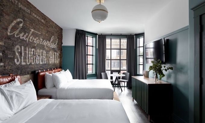 Lakeview Hotel | The Chicago Hotel Collection - Wrigleyville