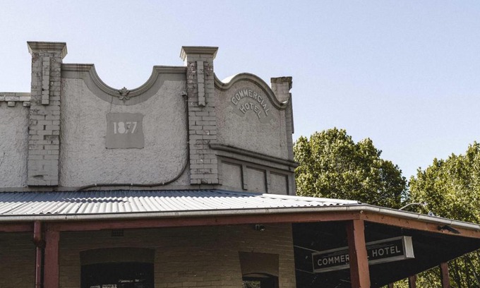 Millthorpe Hotel | The Commercial Quarters - Room 6-has air conditioning, free WIFI, TV and fridge