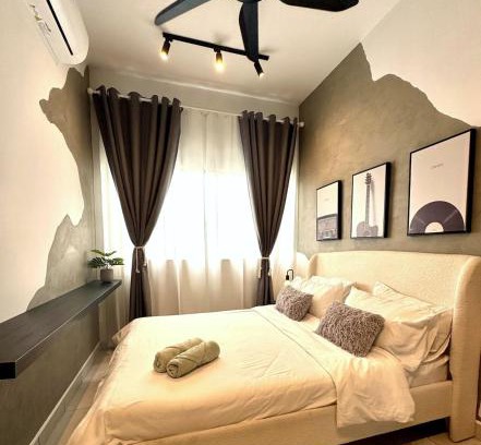 Nilai Apartment | The Corner Luxe Stay of Nilai Youth City up to 10 paxs 3R2B