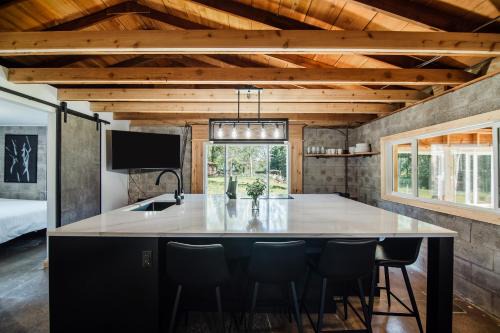 Bellaire House | The Cottage by Wanderlust Abodes