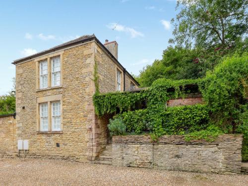 Malmesbury House | The Cottage