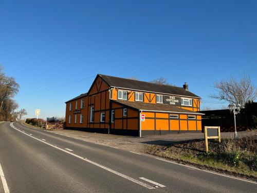 Pentrefelin Hotel | The Cottage Inn