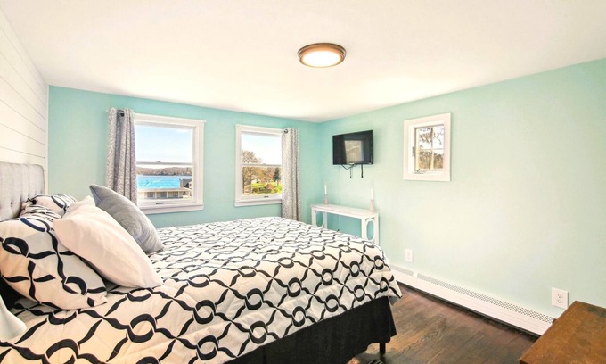 Preston Bed & Breakfast | The Cottage Inn Morning View Suite # 2