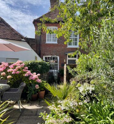 Chichester House | The Courtyard