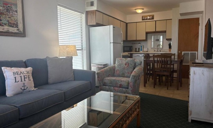 Gulf Shores Condo | The Cove B 206 | 2BR Condo