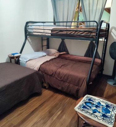 Cartago House | The Cozy Cactus House B&B Cartago Centro English Spoken