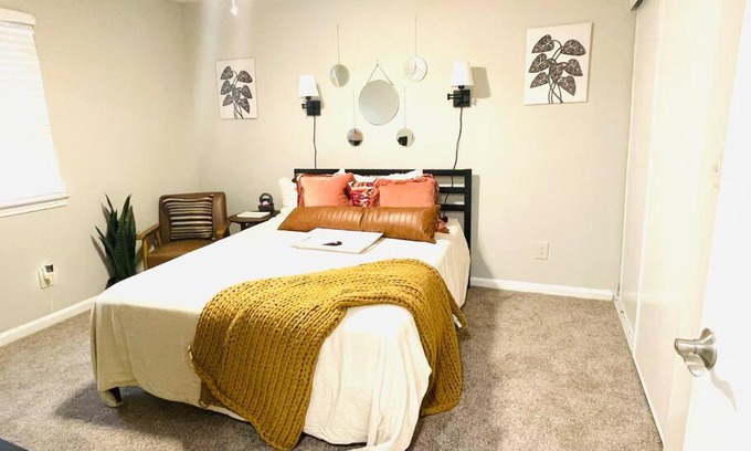 Sandy Springs Apartment | The Cozy Suite -1 bdrm- 30 mins from everything