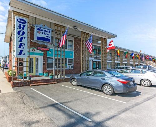 Hampton Hotel | The Crest - Hampton Beach
