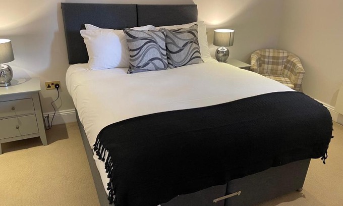 Cookham Hotel | The Crown of Cookham