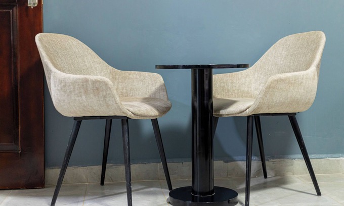 Soroti Bed & Breakfast | The Den Soroti Red