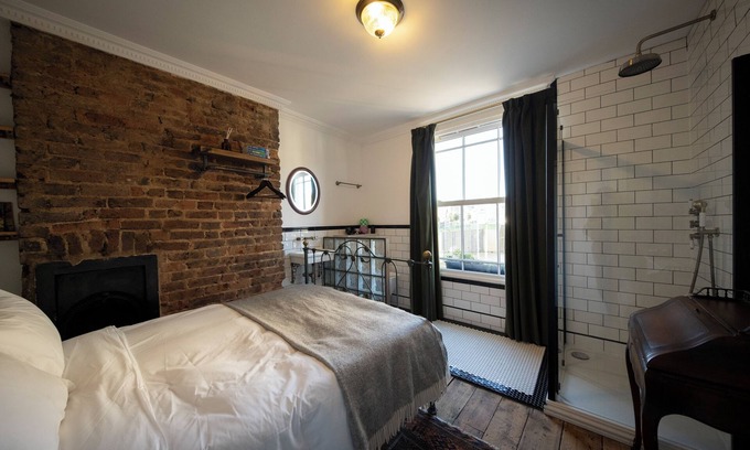 Hastings Hotel | The Doghouse Inn