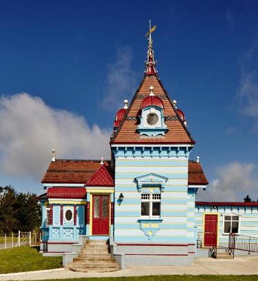 Wexford Ski Chalet | The Dolls House