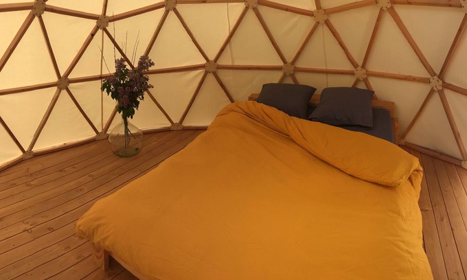 Montagna-le-Templier Other | The dome, an unusual night among snails