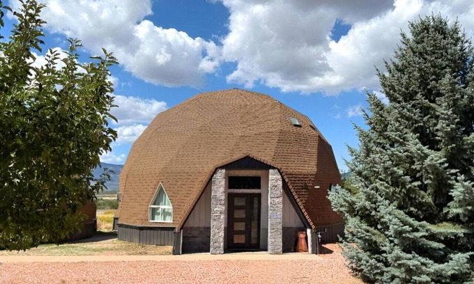 New Harmony House | The Dome Home | 8 mins from Kanarra Falls