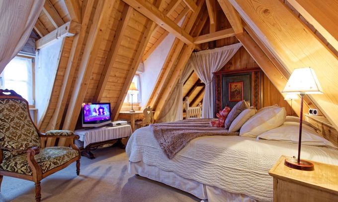 Riquewihr House | The Doves' Nest*, authentic Alsatian house in the rampart of Riquewihr