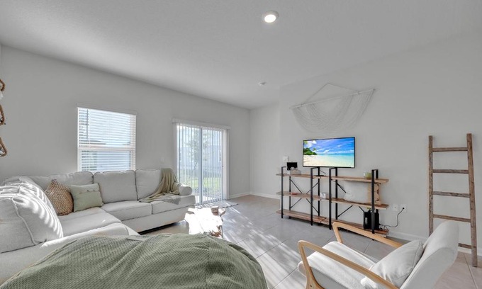 St. Augustine House | The Dunes, 3 BD Home, Pool, Close to Beach, Dog Park