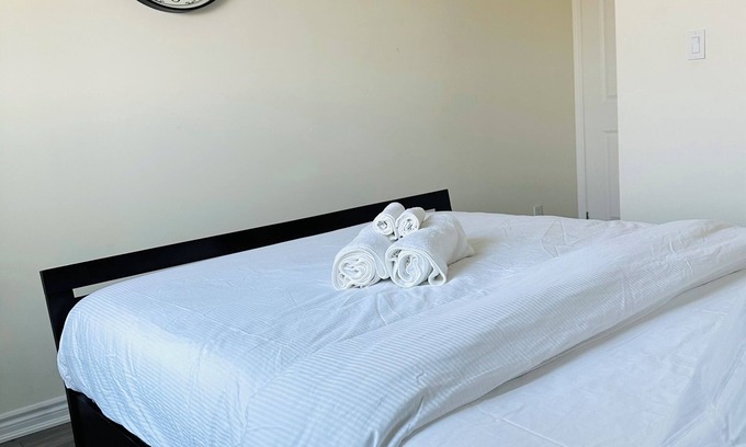 Brampton Condo | The Ecstatic Joy of Heaven