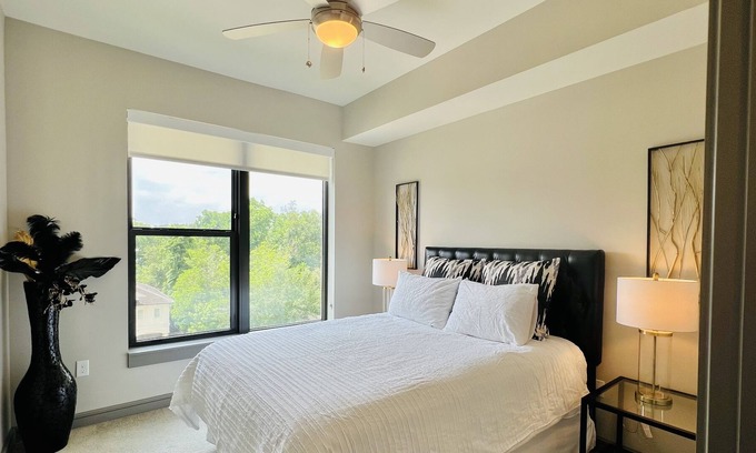 Memorial Apartment | The Extended Luxury Exec Stay in Memorial - 1 bed