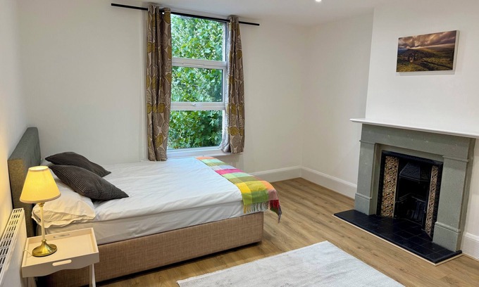 East Finchley Apartment | The Finchley Grand Flat II