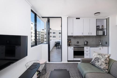 Sea Point Apartment | The Flamingo 409 - Sea Point 1Bedroom Apartment