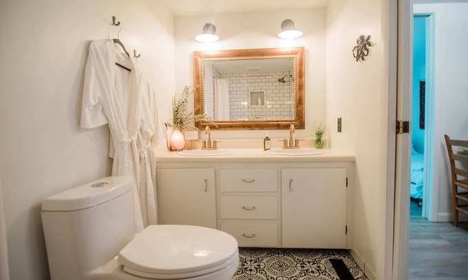 Central Lake House | The Flat | a Wanderlust Abodes property