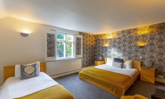 Edwinstowe Hotel | The Forest Lodge