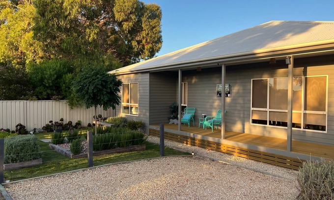 Waterhouse House | The Four CCCC's - WI FI