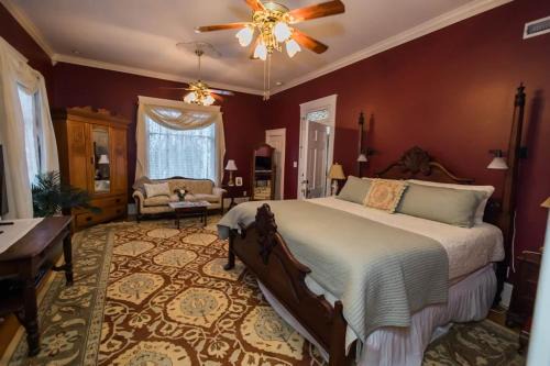 Guthrie House | The Franklin Room at The Judges Chambers