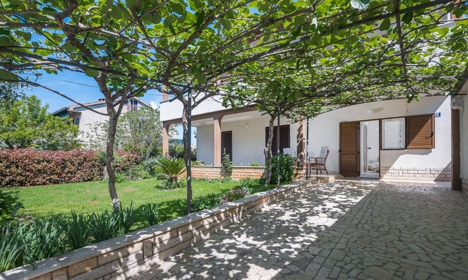Spadici Apartment | The freshness of cool air, the beauty of tended garden, vicinity of the beaches, privacy, peace and quiet are the main advantages of this adorable apartment!