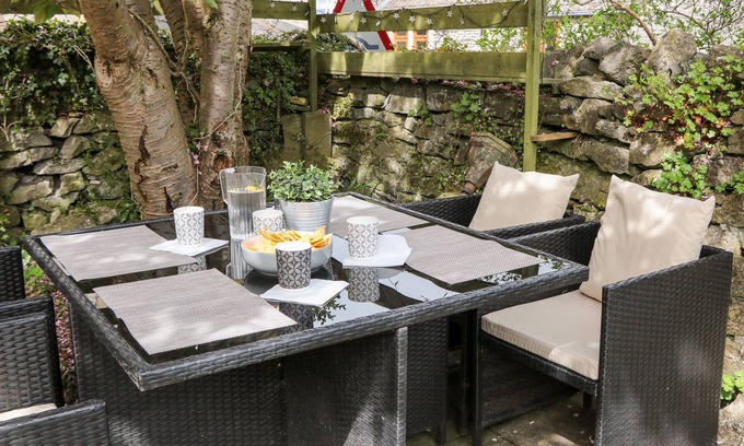 Castleton Cottage | The Gables