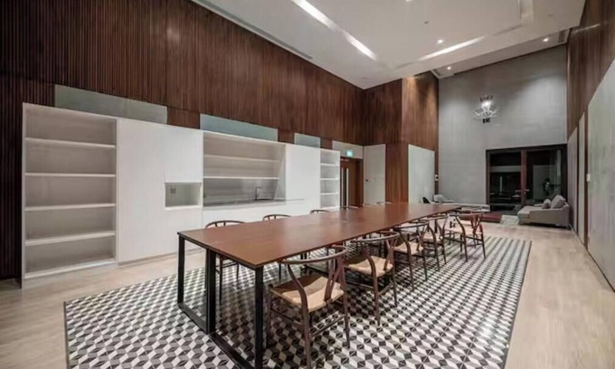 Ben Nghe Apartment | The Galleria | 1BR Near Downtown + Gym & City View