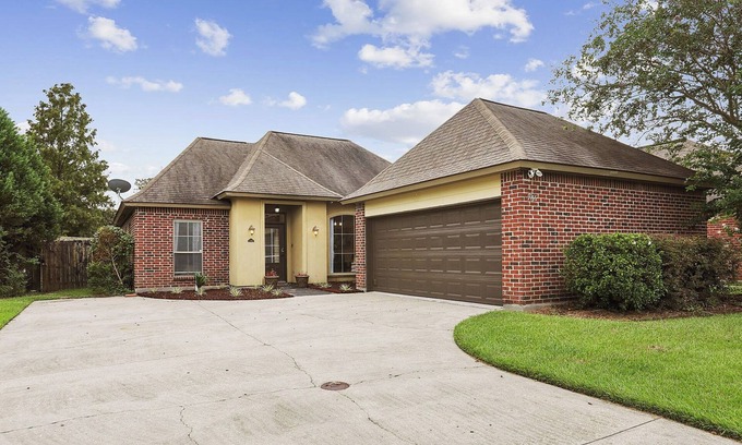 South Baton Rouge House | The Geaux-to Spot: Minutes from LSU
