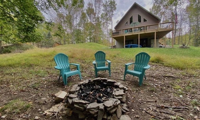 Greentown Ski Chalet | The Getaway Chalet With A View