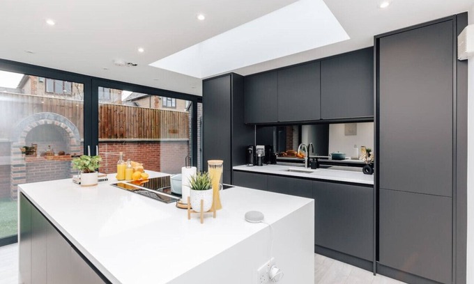 Crowmarsh Gifford House | The Glass House - 3 Bedroom house, Crowmarsh