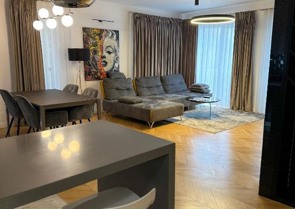 Cluj-Napoca Apartment | The Glowing Marmara - Life in City Center