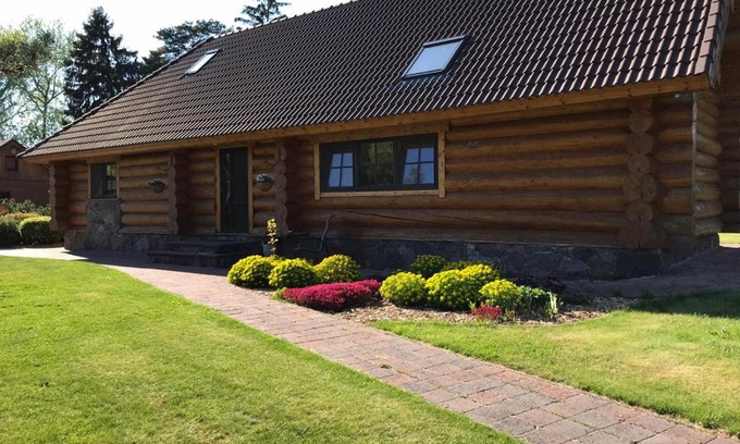 Hara Villa | The gorgeous log house, that brings out the smile!