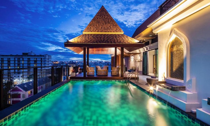 Phlabphla Hotel | The Grand Sala Thai