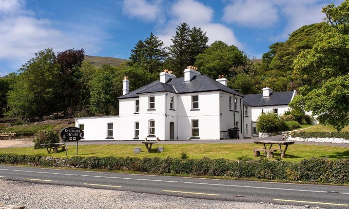 Kylemore Apartment | The guest wing at kylemore house